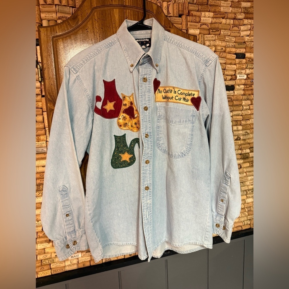 Vintage 90’s Three Rivers Cat Chambray Quilted patches button down shirt sz S